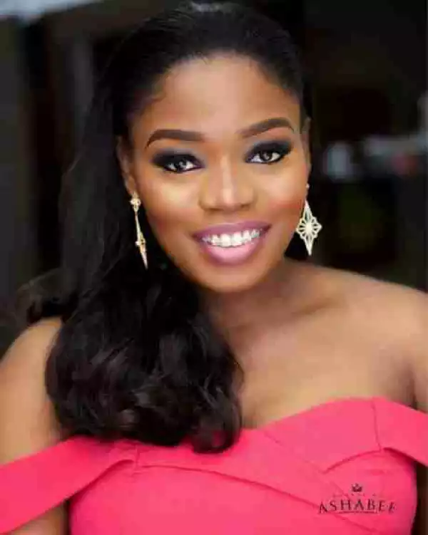 Bisola Aiyeola Looks Gorgeous In New Makeup Photo 